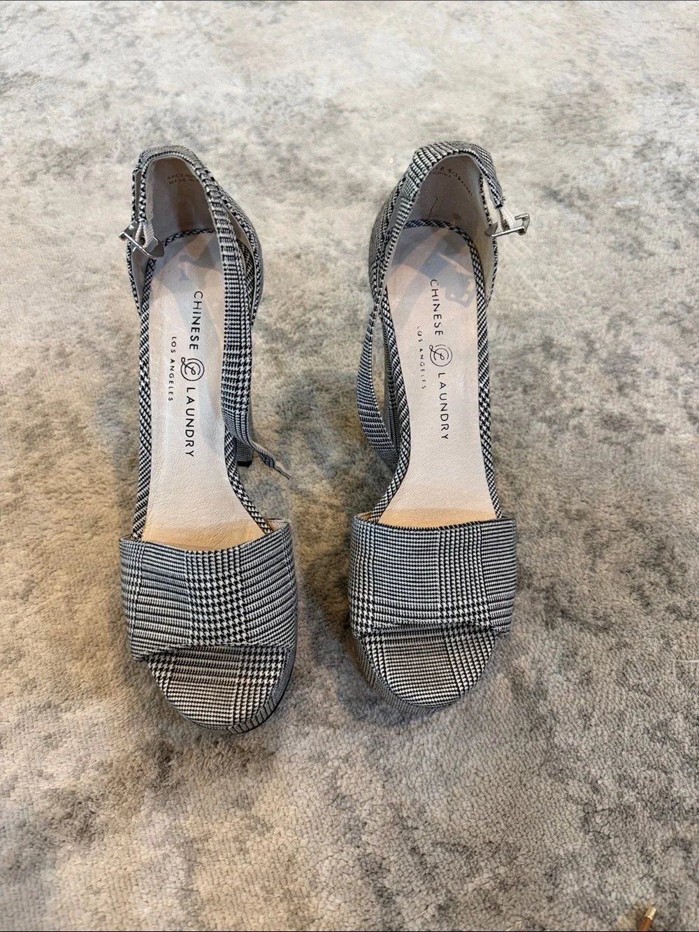 Chinese Laundry Black and White Plaid Platform Heels